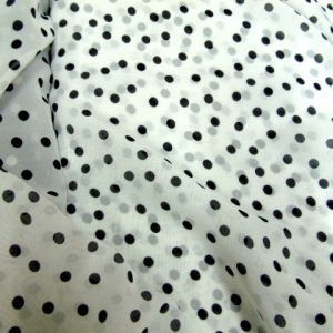 ΜΟΥΣΕΛΙΝΑ ΠΟΥΑ, ΜΑΥΡΟ ΣΕ ΛΕΥΚΟ