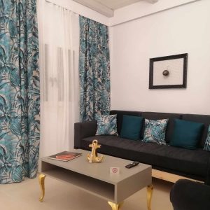 ΛΟΝΕΤΑ ΚΑΜΒΑΣ ΦΥΛΛΑ ΤΡΟΠΙΚΑΛ ΠΕΤΡΟΛ